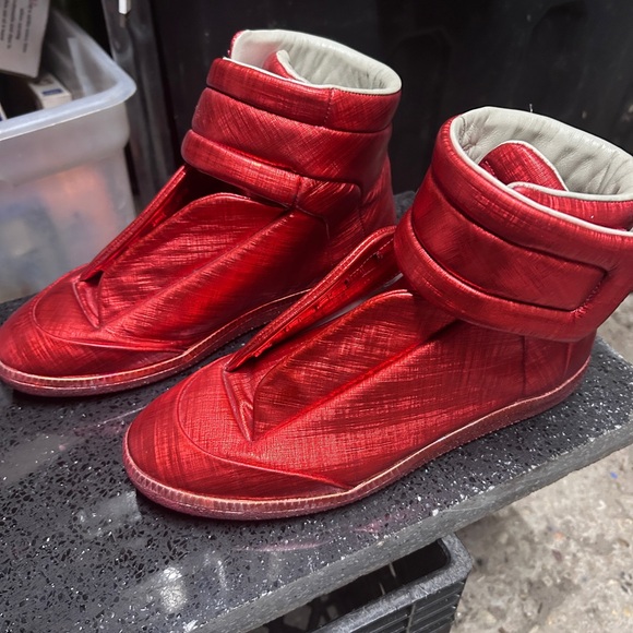 Maison Margiela Future Hi Saffiano Line 22  Leather Sneaker - RED size 8.5 US - Picture 1 of 2